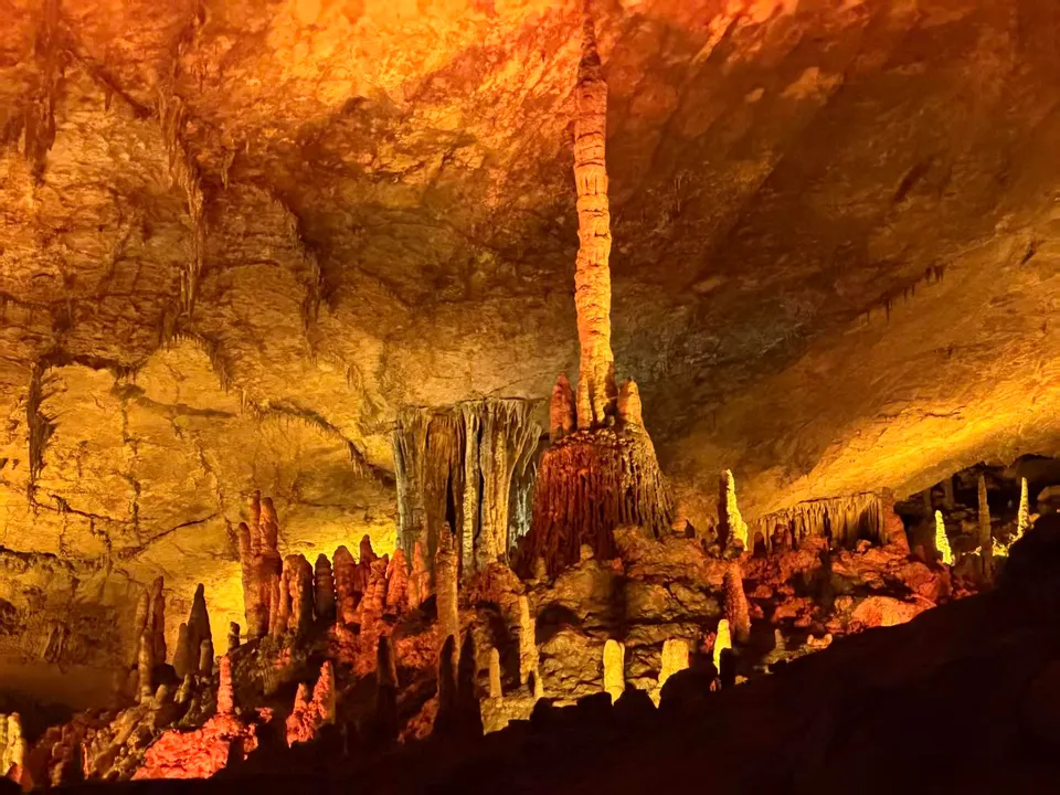 Yellow Dragon Cave Zhangjiajie