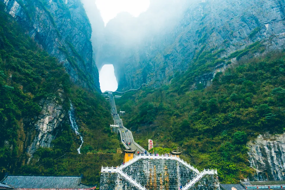 6-Day Guangzhou and Zhangjiajie Tour