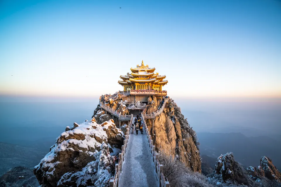 Laojun Mountain — Foreign-national entry restricted
