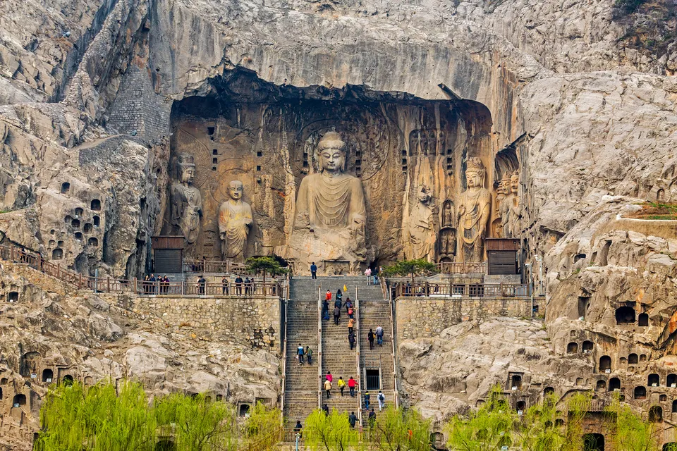 Fengxian Temple Longmen